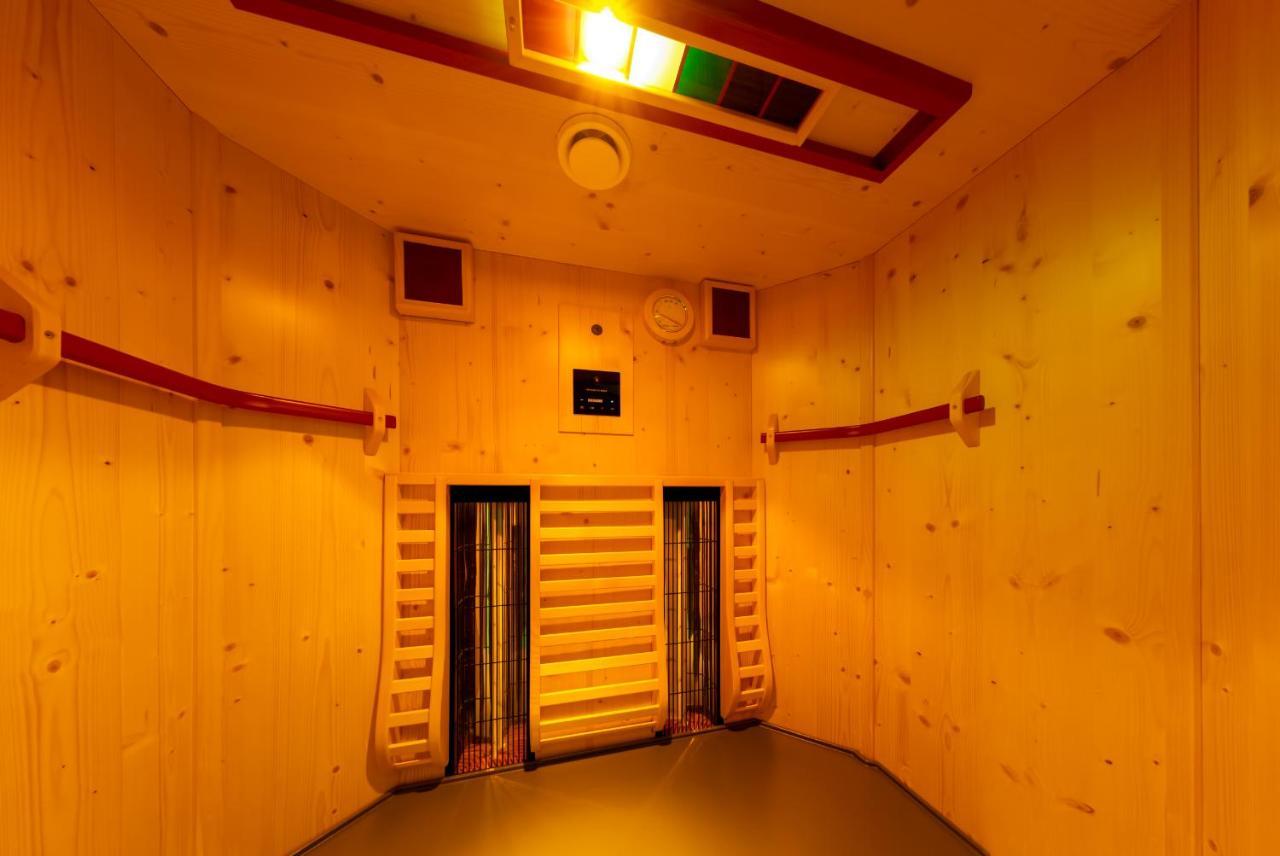 Apart-Hotel Aurora Fiss Exterior photo