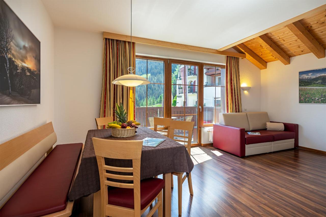 Apart-Hotel Aurora Fiss Exterior photo