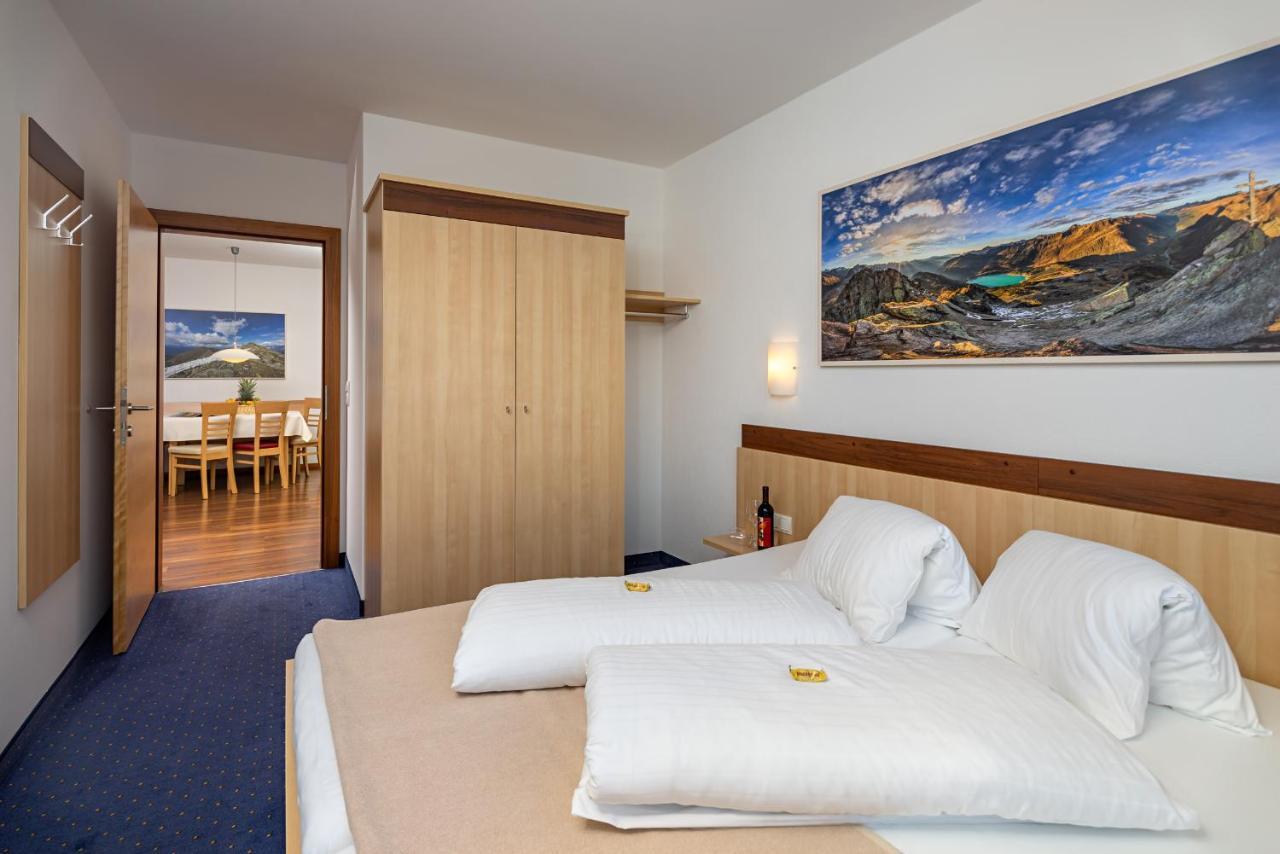 Apart-Hotel Aurora Fiss Exterior photo